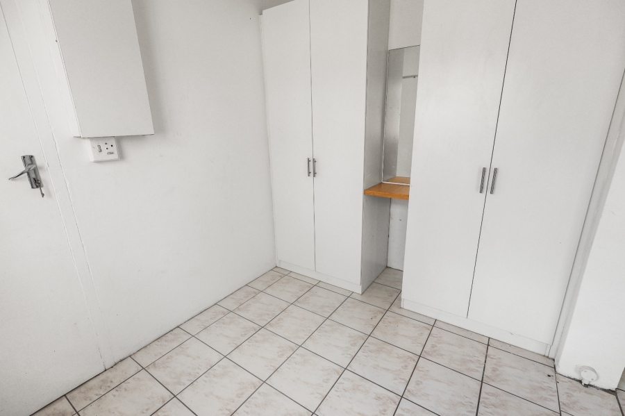 To Let 4 Bedroom Property for Rent in Baysville Eastern Cape